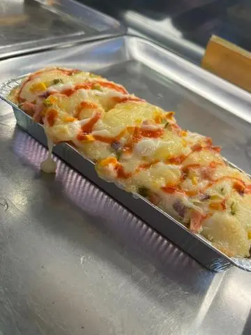 Hình ảnh Bánh pizza đế bạc