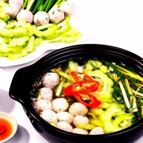Hình ảnh Lẩu thác lác khổ qua lớn
