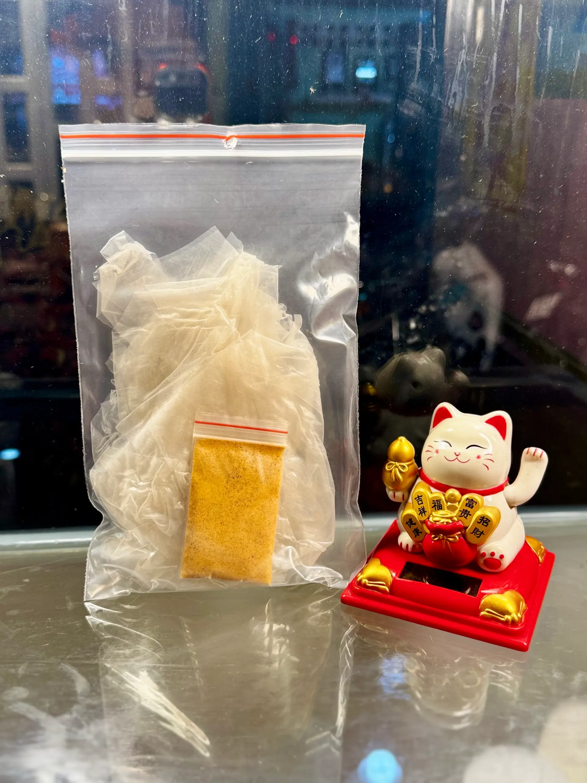 Hình ảnh Bánh Tráng (Muối Nhuyễn)