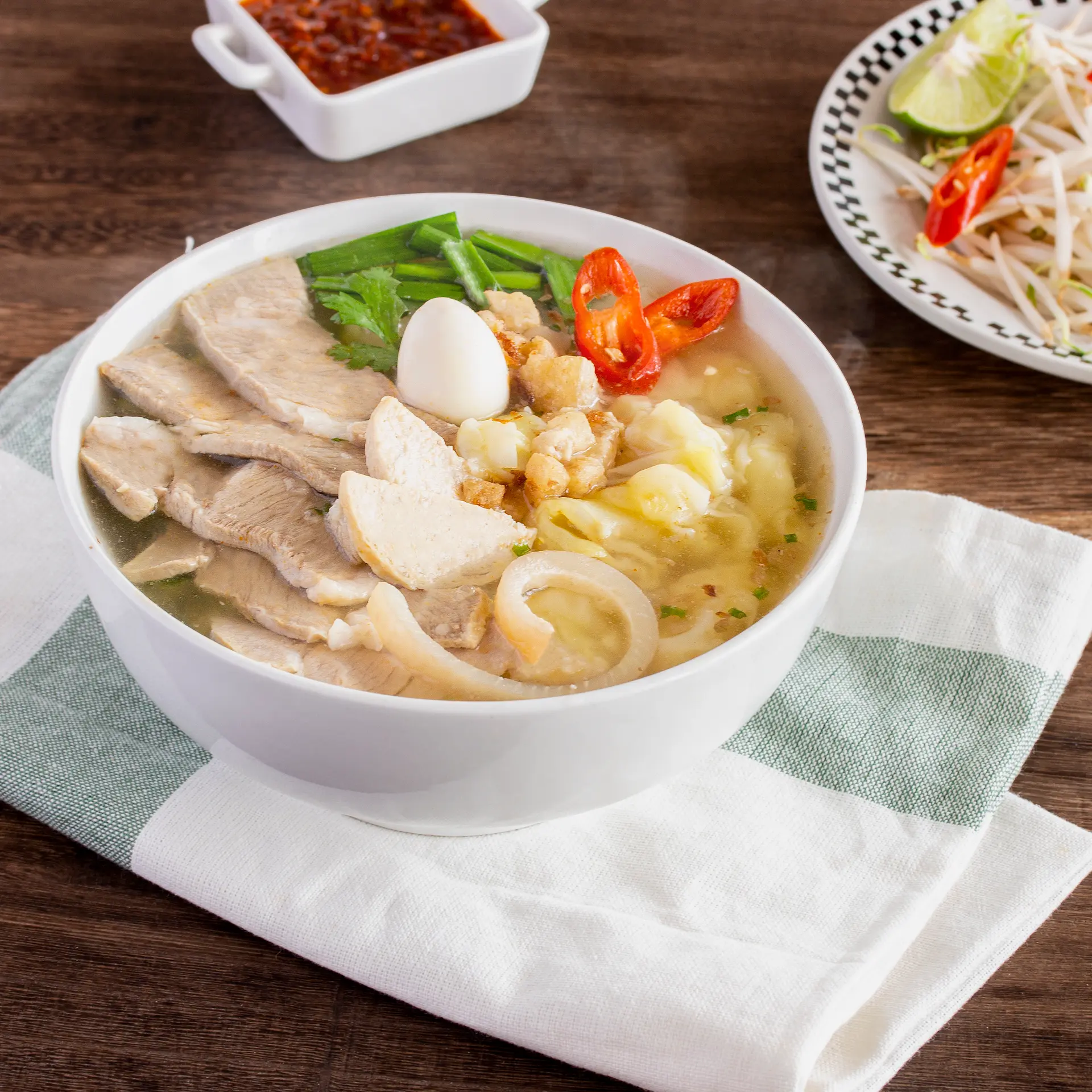 Hình ảnh Hoành thánh thịt