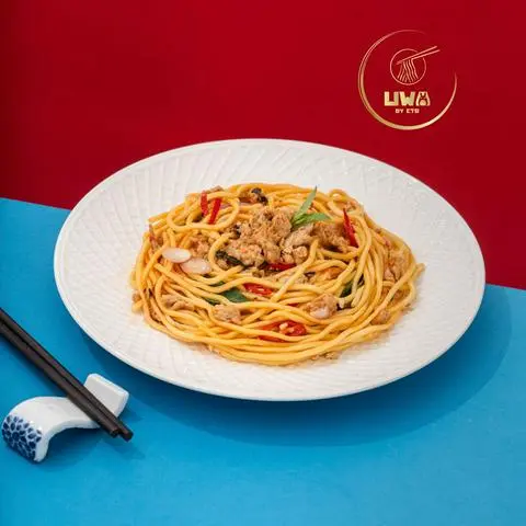 Hình ảnh Mì Tươi Gà Xào Lá Quế Thái Lan - Mì Anh Xã