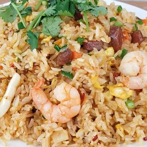 Hình ảnh Cơm chiên dương châu hải sản