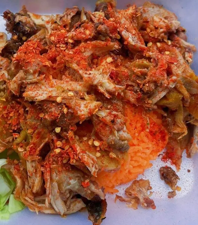Hình ảnh Cơm Da Gà Giòn mix Gà Xé ( tự chọn)