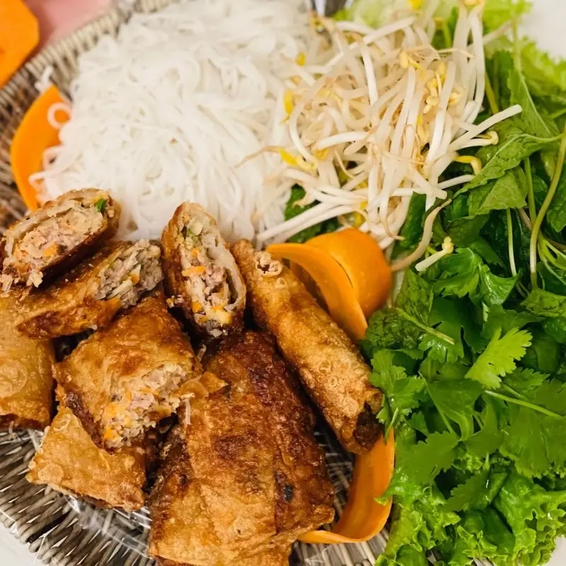 Hình ảnh Bún nem thịt rán
