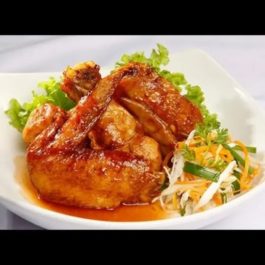 Hình ảnh Cơm dương châu Cánh gà