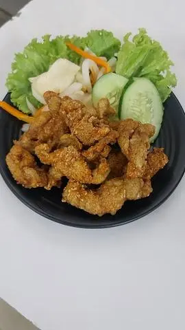 Hình ảnh Cơm má gà - da gà