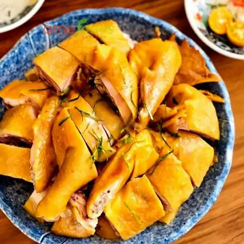Hình ảnh Combo gà ủ muối nguyên con ôm trứng - pepsi