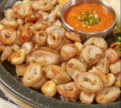 Hình ảnh 82. 돼지막창구이 / Lòng Hun Khói Với Sốt Hàn Quốc