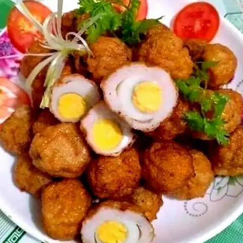 Hình ảnh 3 Viên Chả trứng cút