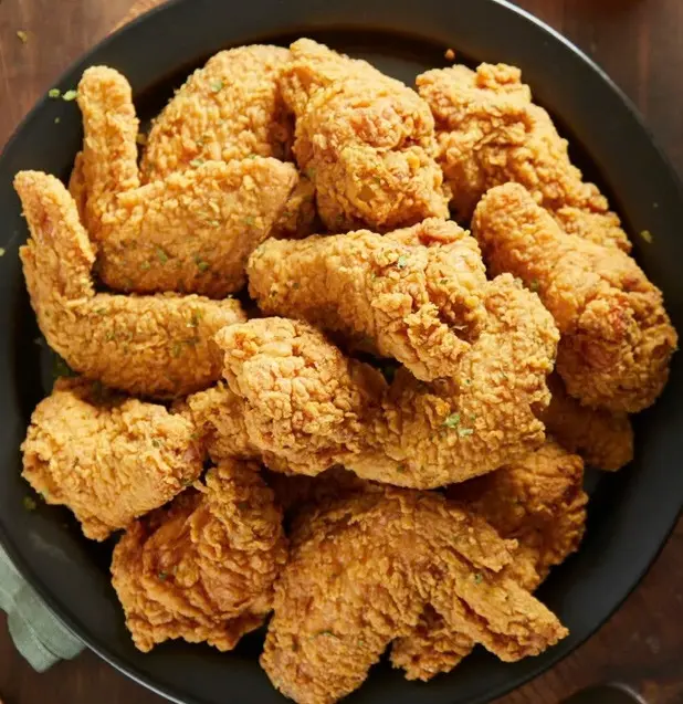 Hình ảnh Cánh gà rán sốt vị truyền thống (6 miếng)전통맛 닭날개 튀김