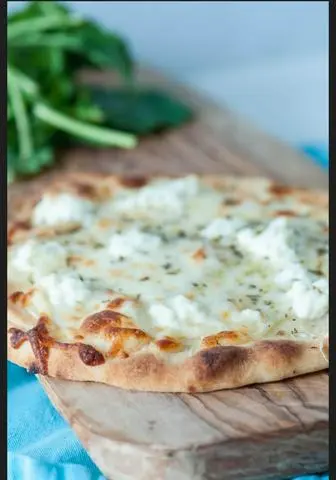 Hình ảnh 4 cheese pizza