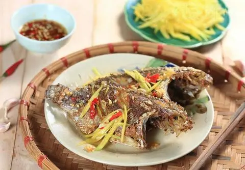 Hình ảnh Cá chiên mắm xoài