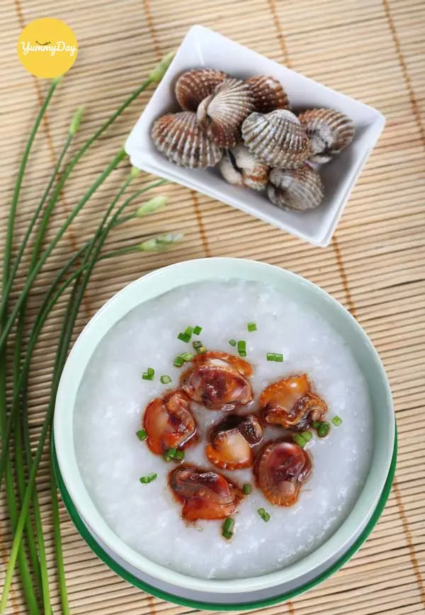 Hình ảnh cháo sò huyết + bách thảo