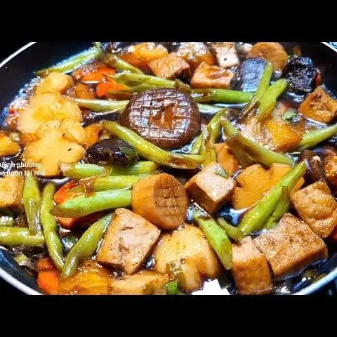 Hình ảnh Đậu hủ kho rau củ