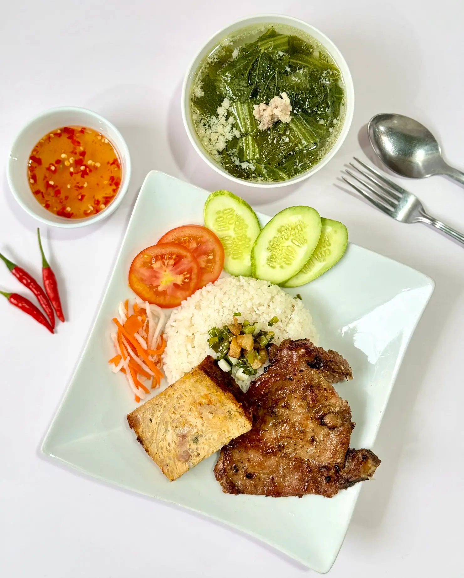 Hình ảnh Cơm Sườn Nướng + 1 Món Kèm