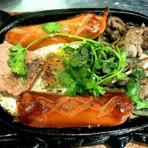Hình ảnh Bò trứng pate xúc xích