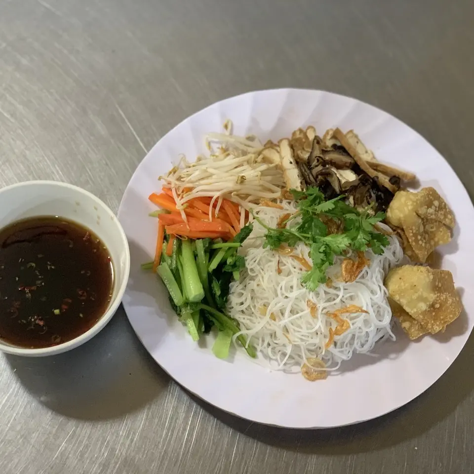 Hình ảnh Bánh gạo xào chay