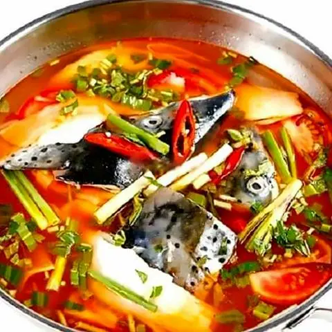 Hình ảnh Lẩu đầu cá hồi 2-3 người ăn