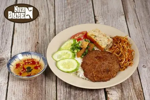 Hình ảnh Cơm sườn bì chả Nhân Duyên chay