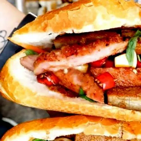 Hình ảnh Bánh mì chả cá Đà Nẵng