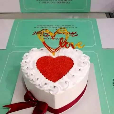 Hình ảnh Bánh kem tím