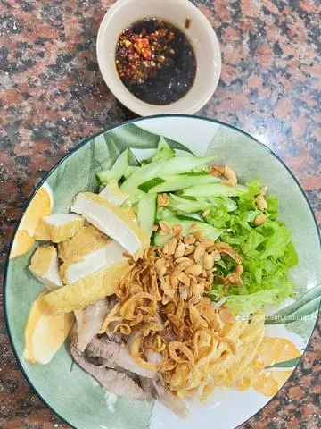 Hình ảnh Bún trộn cô Loan