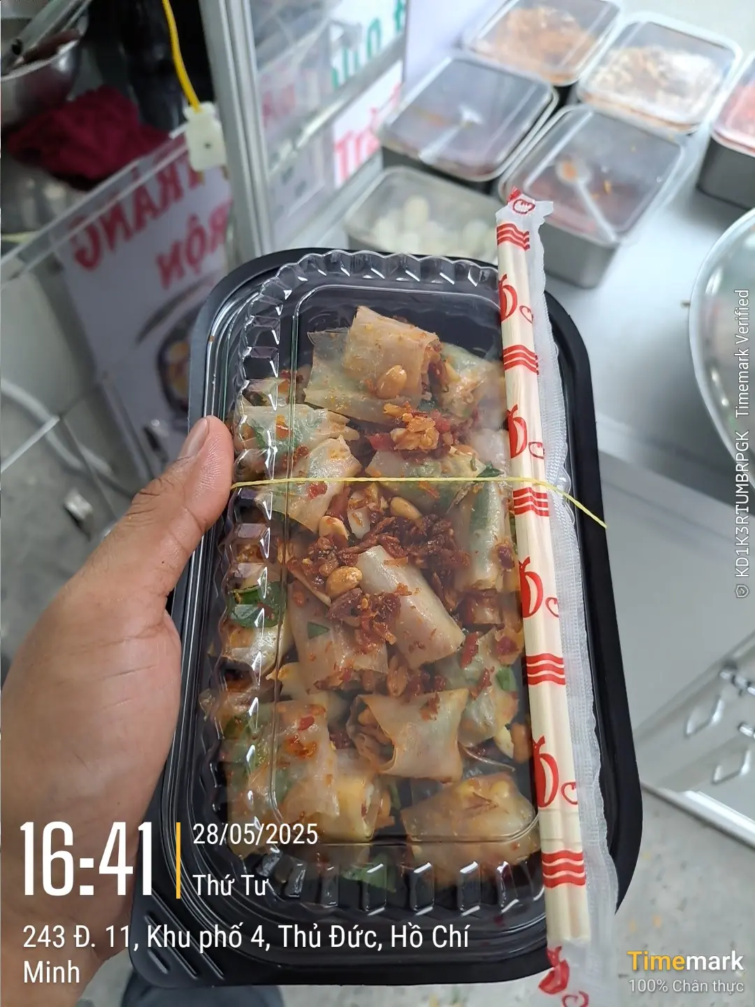 Hình ảnh bánh tráng cuộn trộn muối bò