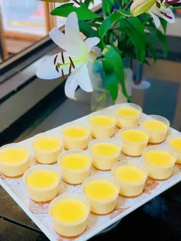 Hình ảnh Bánh flan nhà làm