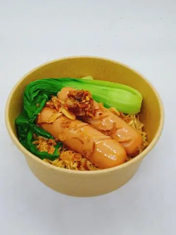 Hình ảnh Phở Trộn Sốt Thái Xúc Xích