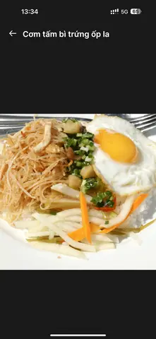 Hình ảnh Cơm tấm bì trứng ốp la