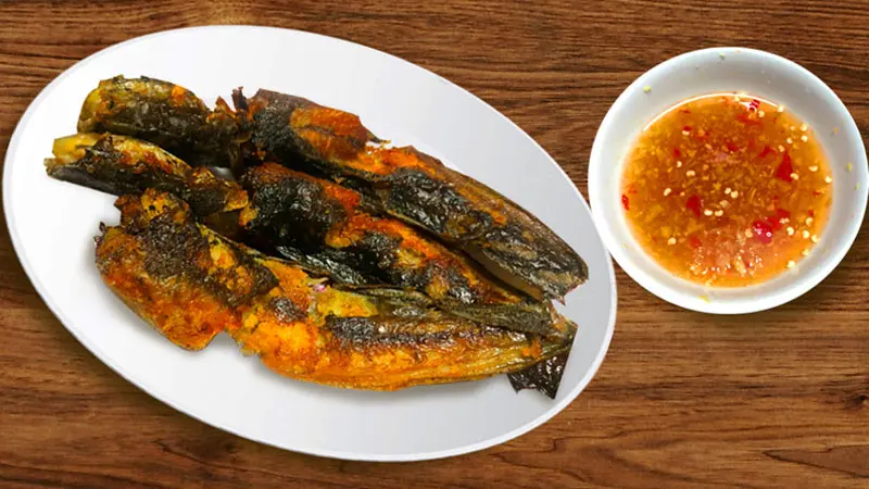 Hình ảnh Cơm cá trê chiên