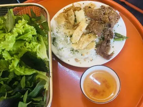 Hình ảnh Bánh hỏi thịt nướng Bình Định