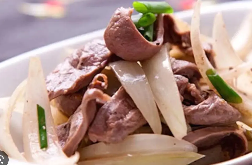 Hình ảnh Cơm Chiên Bò Xào Củ Hành