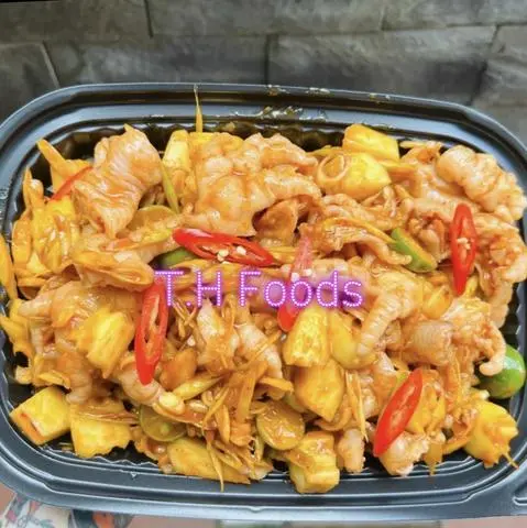 Hình ảnh Chân Gà Rút Xương Sốt Thái Hộp Lớn 