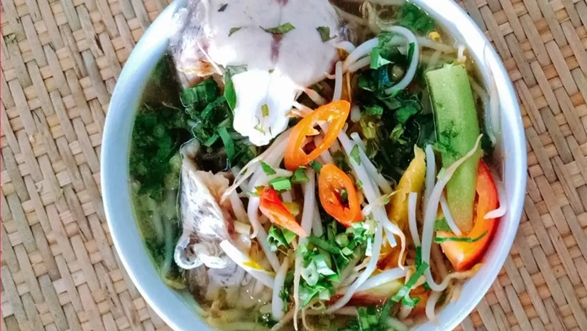 Hình ảnh CƠM CANH CHUA ĐẦU CÁ LÓC