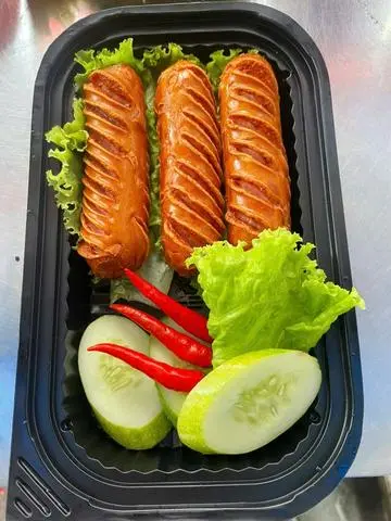 Hình ảnh Xúc xích gà xông khói