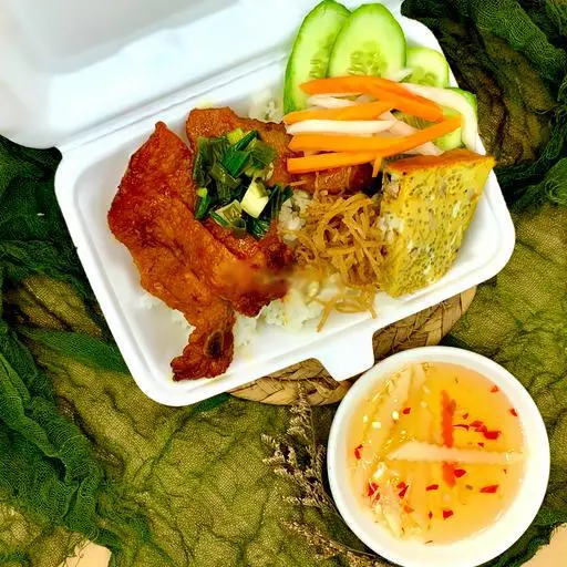 Hình ảnh Cơm tấm sườn bì chả
