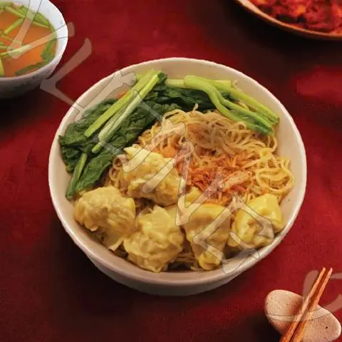 Hình ảnh Mì Hoành Thánh Nước (3 viên Hoành Thánh size lớn)