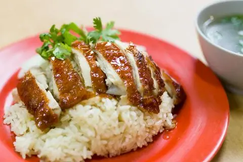 Hình ảnh Cơm Dừa Gà Quay 38k