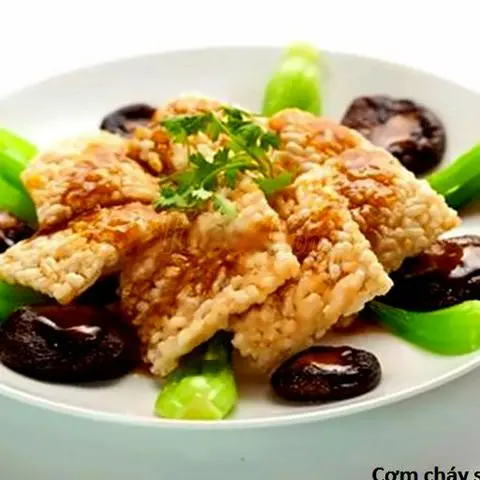 Hình ảnh Cơm cháy sốt nấm