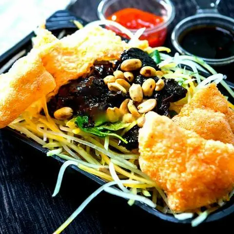 Hình ảnh Gỏi Khô Bò 