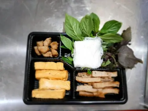 Hình ảnh Bún đậu hải sản