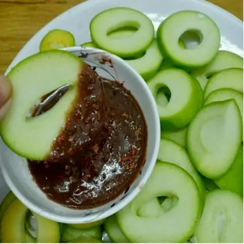Hình ảnh XOÀI NON mắm ruốc 300gr