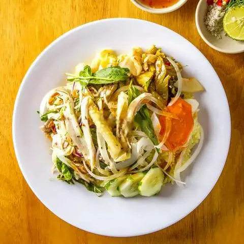 Hình ảnh Cơm gà xé