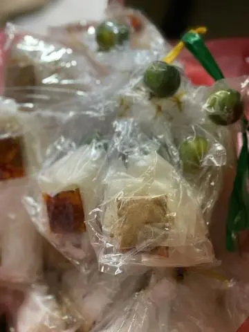 Hình ảnh Bánh tráng xâu dẻo