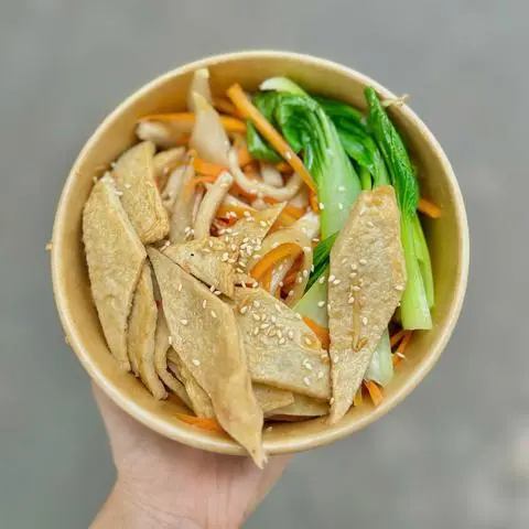 Hình ảnh Miến trộn Hàn Chả cá