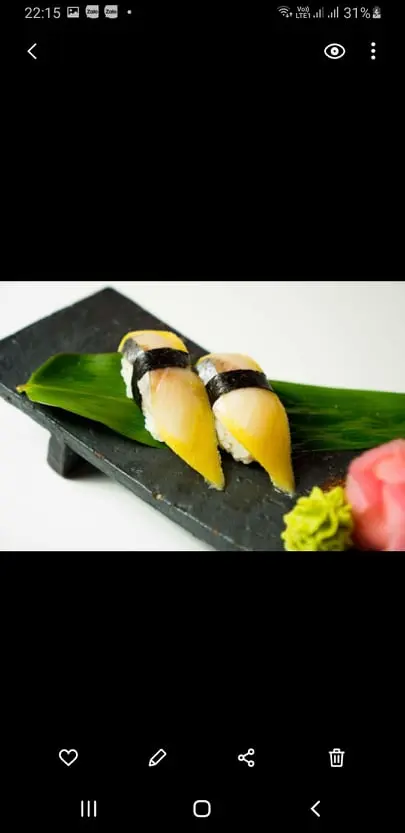 Hình ảnh Sushi cá ép trứng 