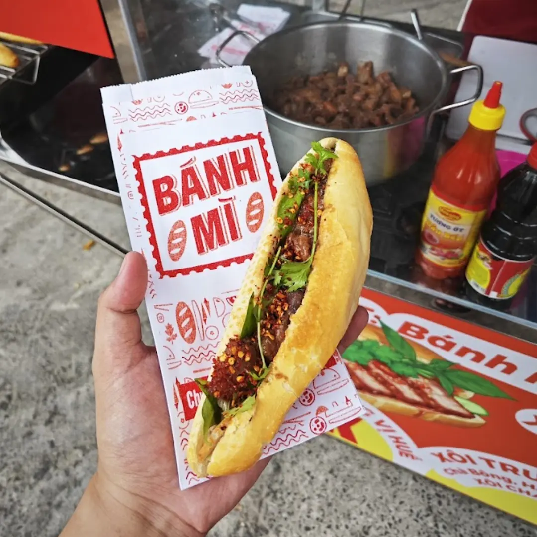 Hình ảnh Bánh mì thịt xíu Huế