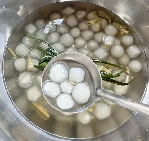 Hình ảnh Chè bột lọc dừa