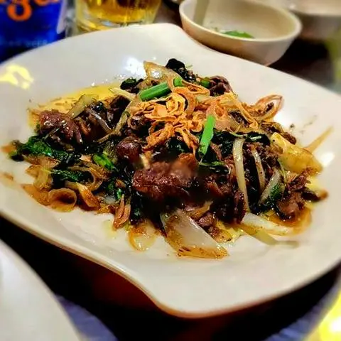 Hình ảnh Lòng Gà Xào Lá É